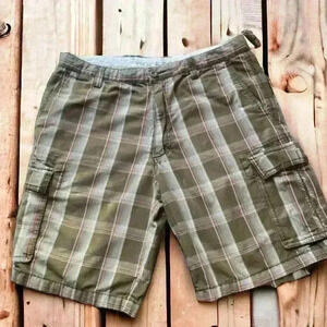 Dockers men's Multi Color plaid cotton shorts size 36 Brown Beige Cargo Shorts